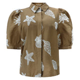FLORA SS BLOUSE - CARAMEL BEACH EMBROIDERY
