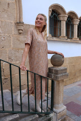 ALMA-TSHIRT-DRESS - SAND PAISLEY