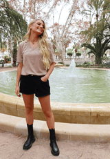 ULLA-SS-VNECK-TSHIRT - DUSTY LIGHT BROWN