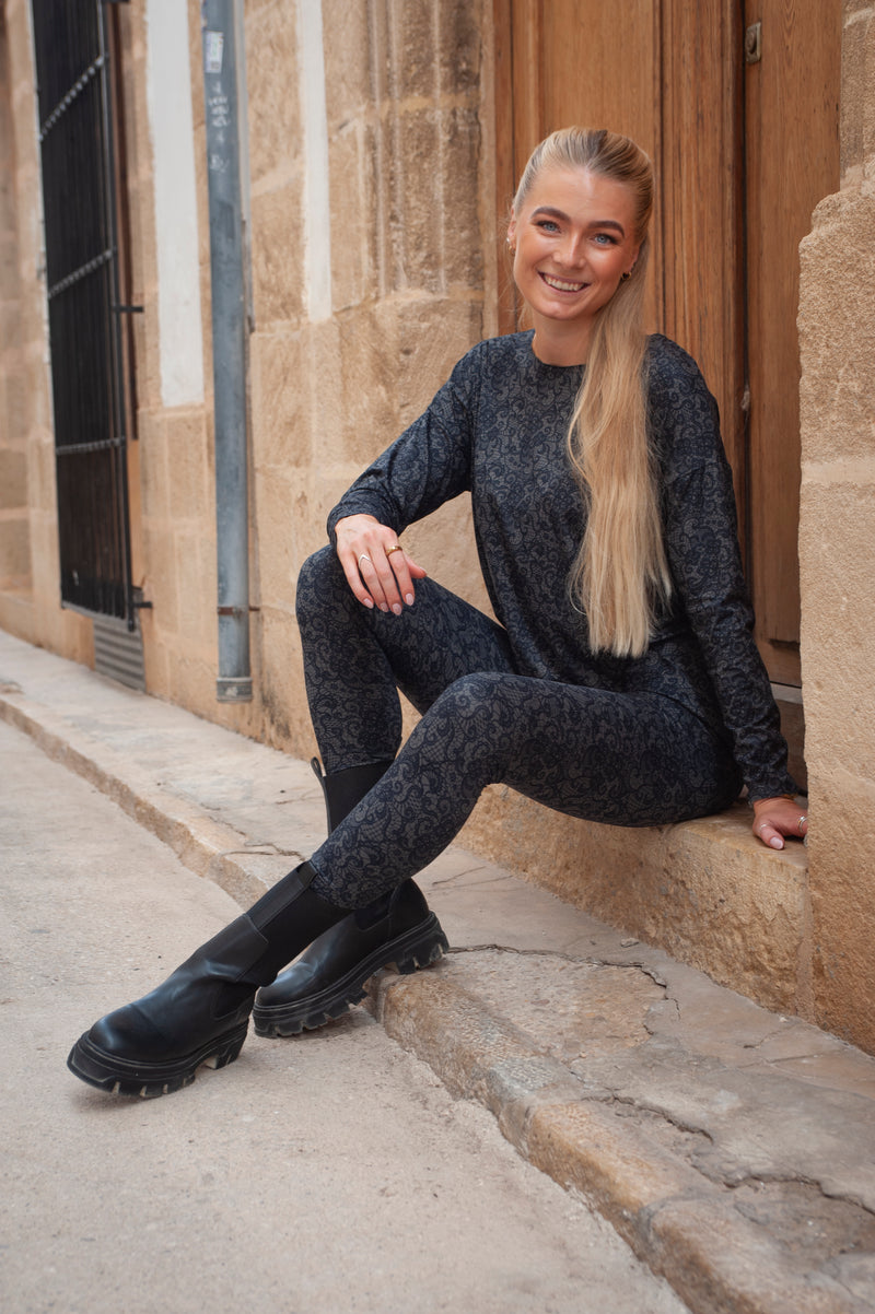 ALMA LEGGINGS - BLACK GRAY LACE