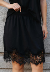 ALMA SMOCK LACE MIX SKIRT - BLACK