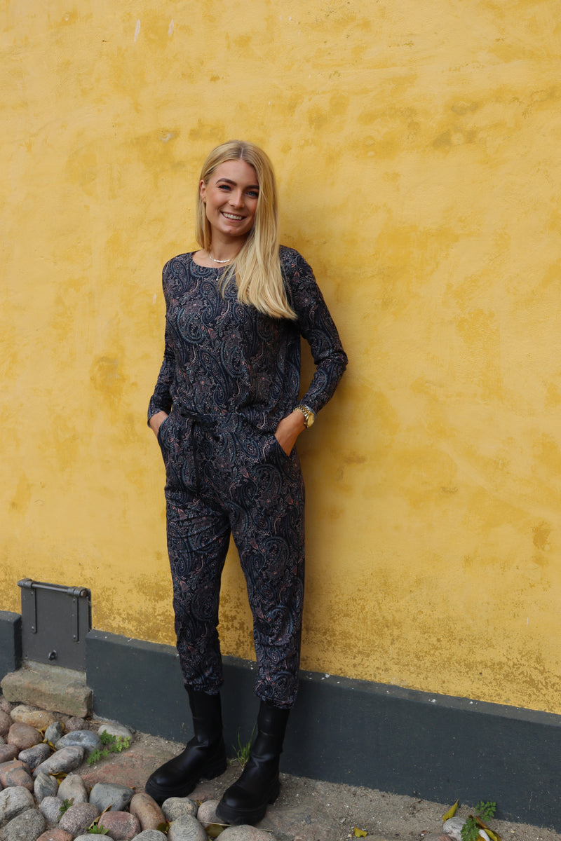 ALMA-PANTS - NIGHT SKY PAISLEY