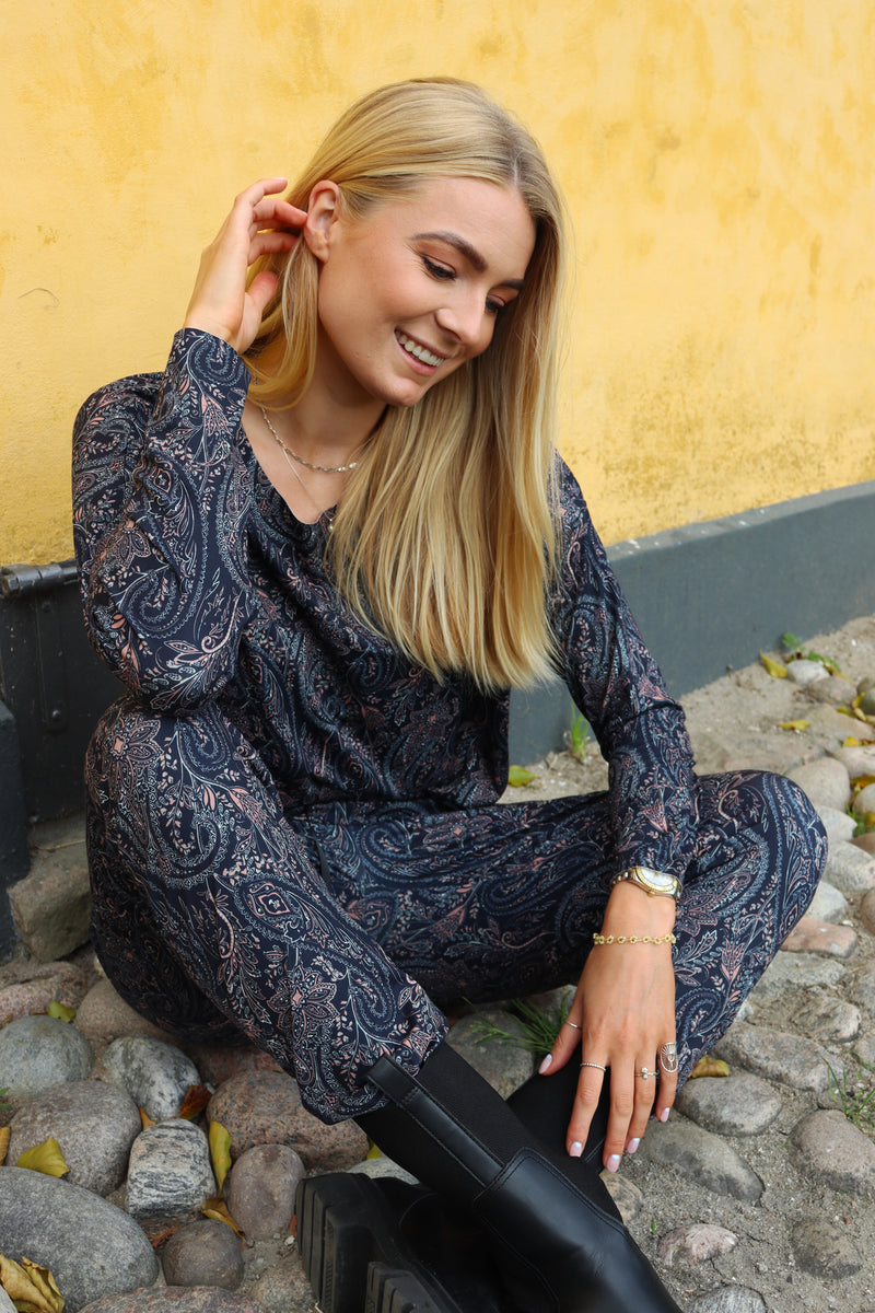 ALMA-PANTS - NIGHT SKY PAISLEY