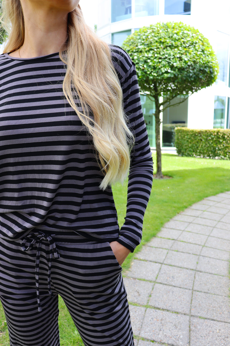 NATALIA-LS-BOXY-BLOUSE - BLACK DARK GREY STRIPE