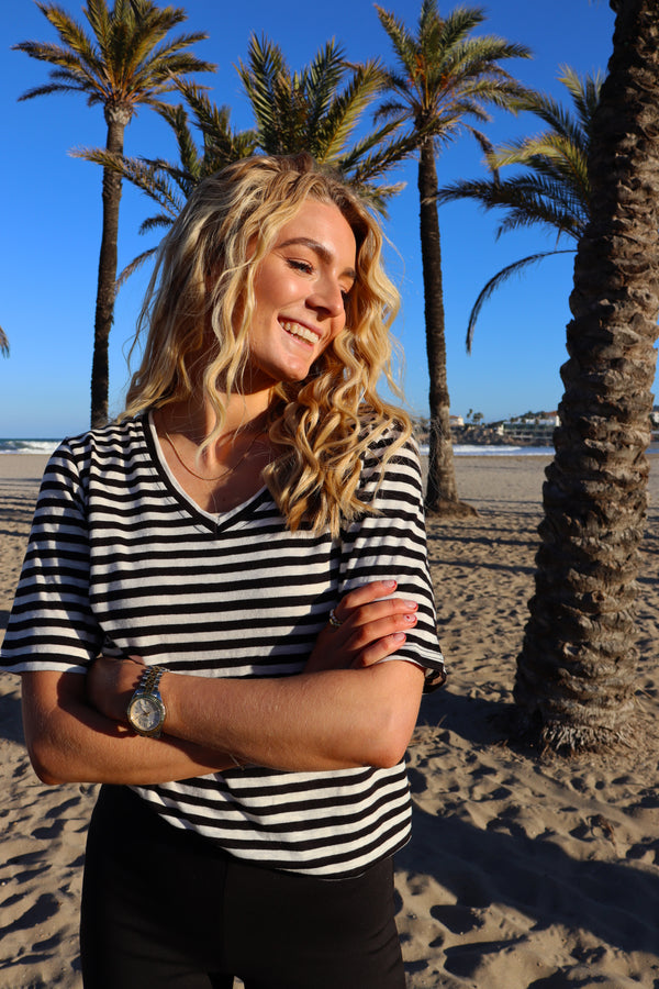ULLA-SS-VNECK-STRIPE-TSHIRT - BLACK WHITE STRIPE