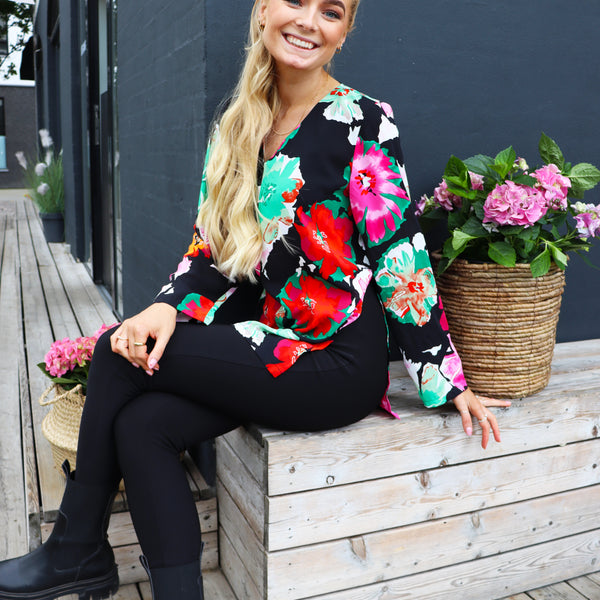 【美品】yilon Joli flower blouse black yilon Joli flower blouse black