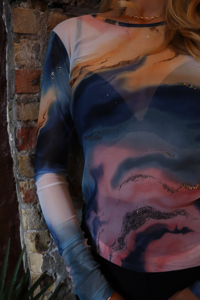 MESH LS TSHIRT - BLUE PEACH GOLD MARBLE